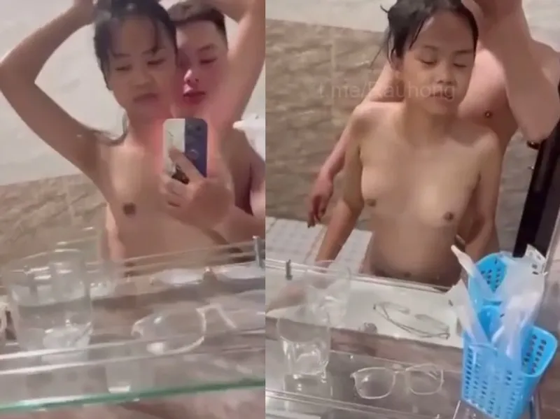 Dáng mảnh em cùng any xxx trước gương quay kỉ niệm